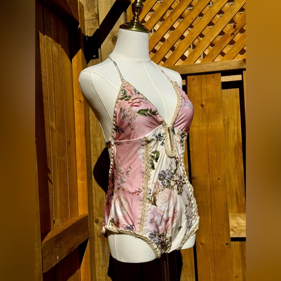 🆕 ZIMMERMANN 🧿 NWT Waverly Keyhole Crochet One Piece Swimsuit, Pink - Sz 3 - 8 - Picture 3 of 16